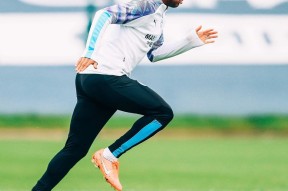 开云体育网页版登录关于集结日埃因霍温备战足总杯；门线救险细节曝光；目标明确；团队化学反应显著的信息