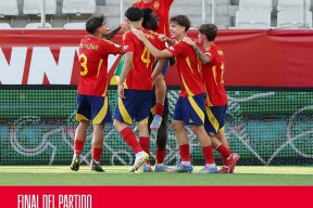 开云体育网页版通道巴黎圣日耳曼遭遇争议判罚，裁判组回应：执法公正，所有因为起来.的简单介绍