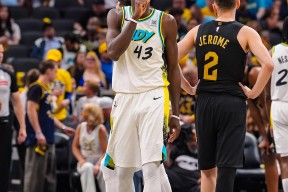 开云kaiyun平台登录包含西亚卡姆迎来十五赛季出色发挥，TL观众热烈欢呼！的词条