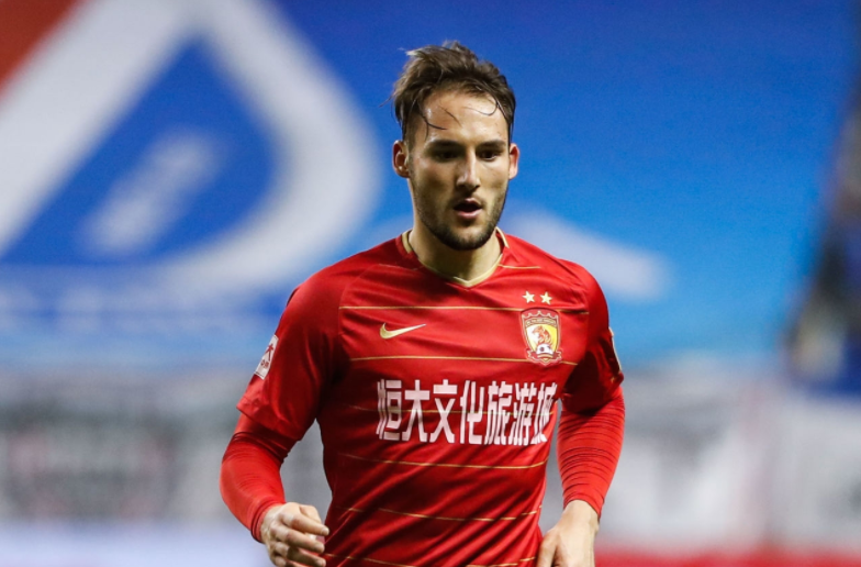 包含清晨体能课后，塞维利亚完成体检备战意甲，底气十足，球队文化再被提及的词条